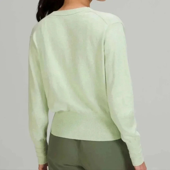 Lululemon Crossover Ribbed Waist Sweater Sage Sz  4 / Small - Picture 2 of 6